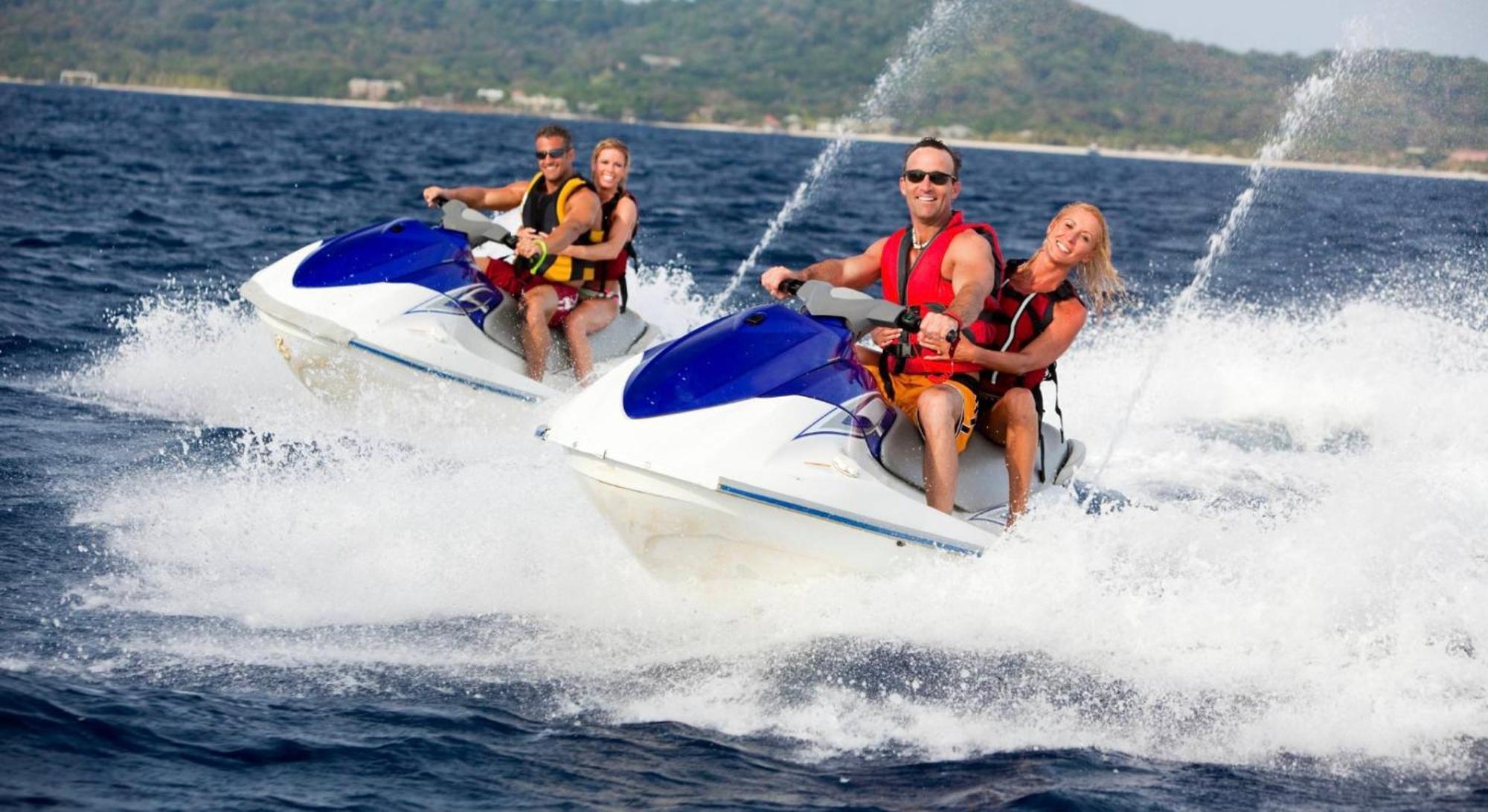 Oceanbreeze Jamaica Penthouse, 7-Minute Walk To Beach Ocho Rios Ngoại thất bức ảnh